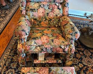 2) Matching Floral LazyBoy Rocker/Recliners.    $250.00 each.         33”w 30”d 38” t