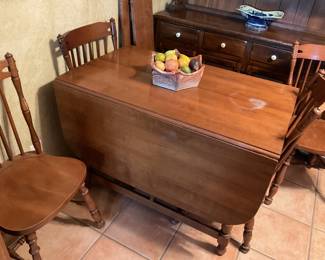 Table with 2 folding leafs-63x42x30