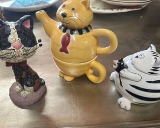 Cat collectibles