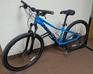 2016 Norco Storm 7.2 Bike with Stand