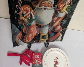 Santa Plate with Stand  Disney Christmas Plates
