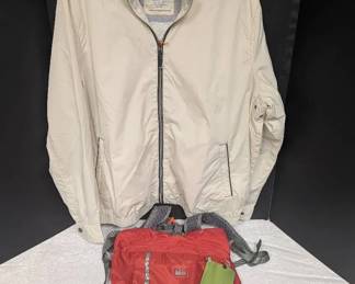 Tommy Bahama Jacket Size L  REI Flash 18 Daypack