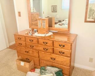 Country dresser