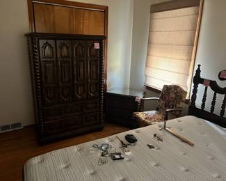 Bedroom set