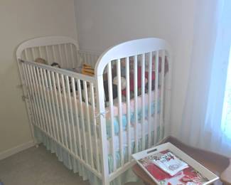 Doll crib