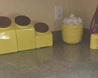 Hylyan canister set