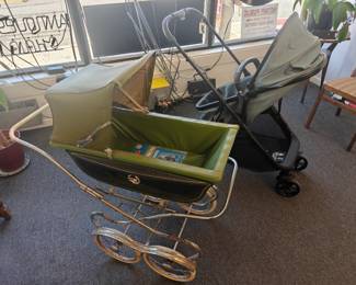 VINTAGE CADILAC CARRIAGE