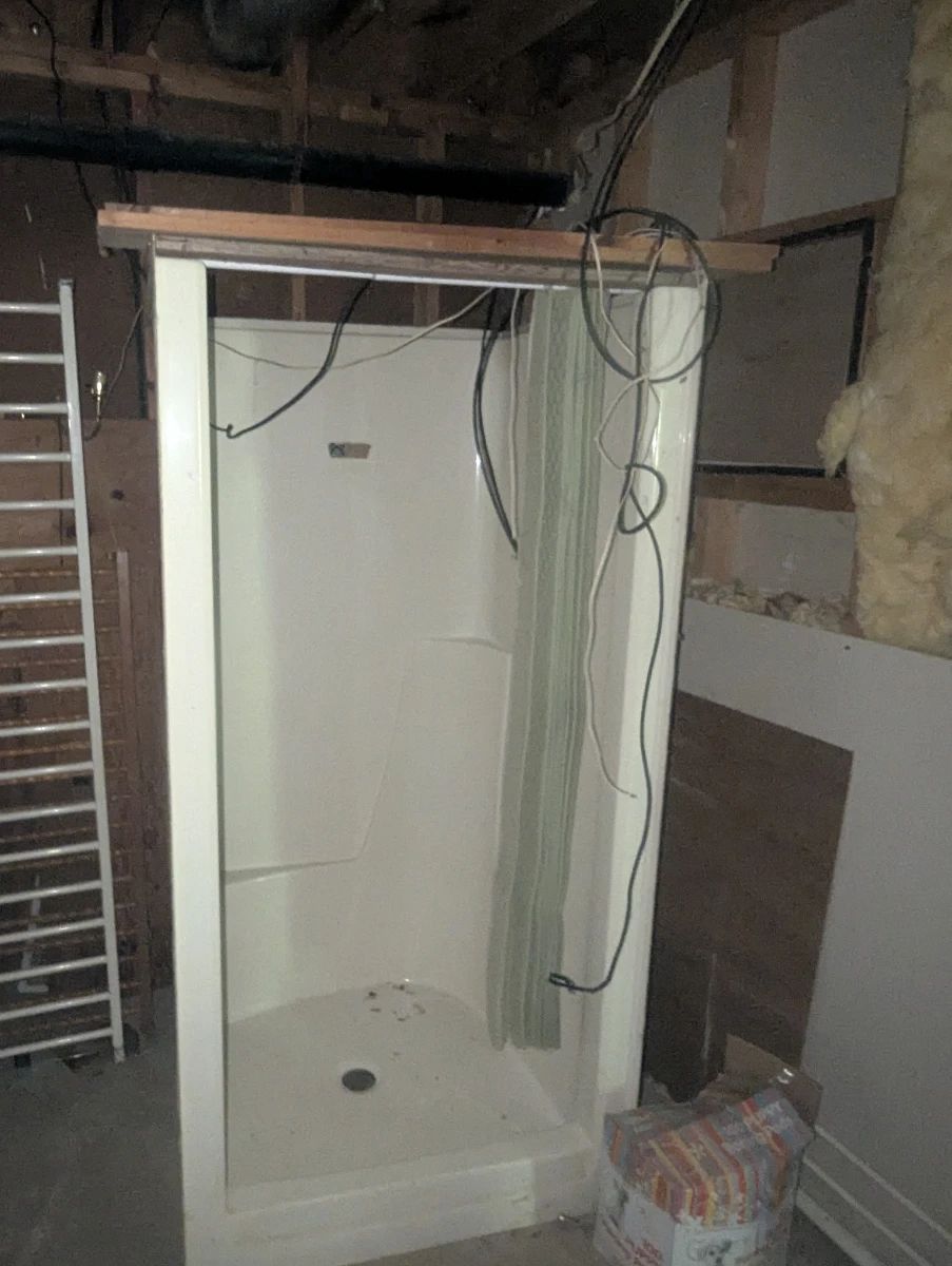 Estate sale everything must go! in Carrollton, GA starts on 10/22/2026