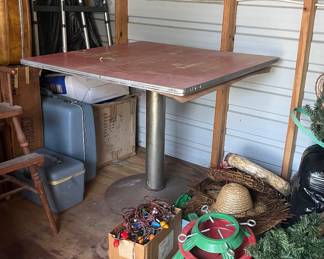 CITY CAFE TABLE