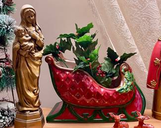 VINTAGE MARIAN STATUE, SLEIGH PLANTER