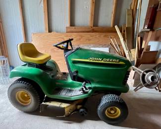 TWIN TOUCH AUTOMATIC 15HP OHV JOHN DEERE RIDING LAWN MOWER