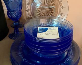 VINTAGE AVON FOSTORIA AMERICAN BLUE DINING SET