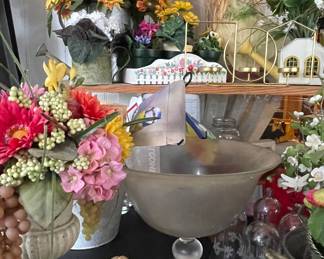 FLORAL ARRANGEMENTS