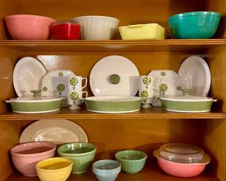 VINTAGE PYREX, CORNING WARE, MCCOY FISH SCALE POTTERY BOWL SET, MCM LEMON TREE IRONSTONE DISHWARE
