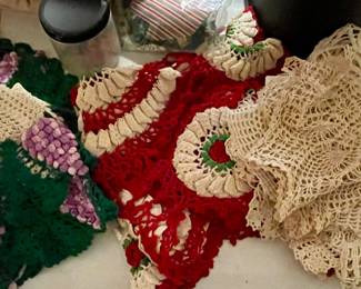 CROCHETED DOILIES 