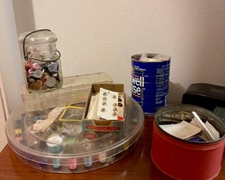 SEWING NOTIONS, BUTTONS