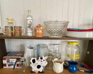 ANCHOR HOCKING WEXFORD GLASS BOWL, VINTAGE LIPTON SUN TEA JAR