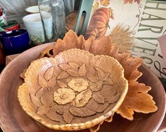 WOOD COMPOSITE CARVED FLOWER BOWL