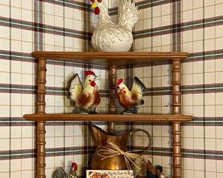 WOOD CORNER SHELF, CHICKEN DECOR