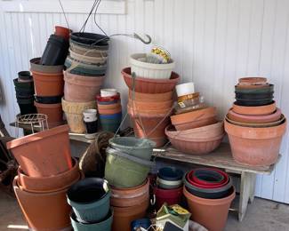 PLANTERS AND POTS