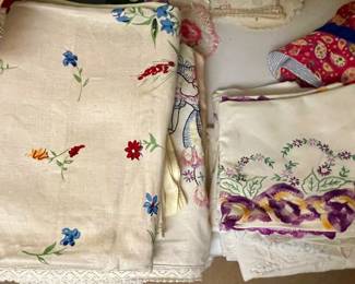 VINTAGE LINENS