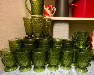 MCM AVOCADO GREEN TUMBLERS & PITCHER