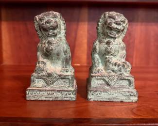 Pair of Cast Metal Foo Dog Figurines B1BM