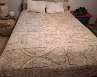 Biltmore Queen Bedding SetWarm Paisley Print B2KD