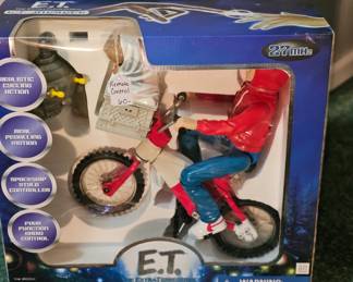 E.T. 