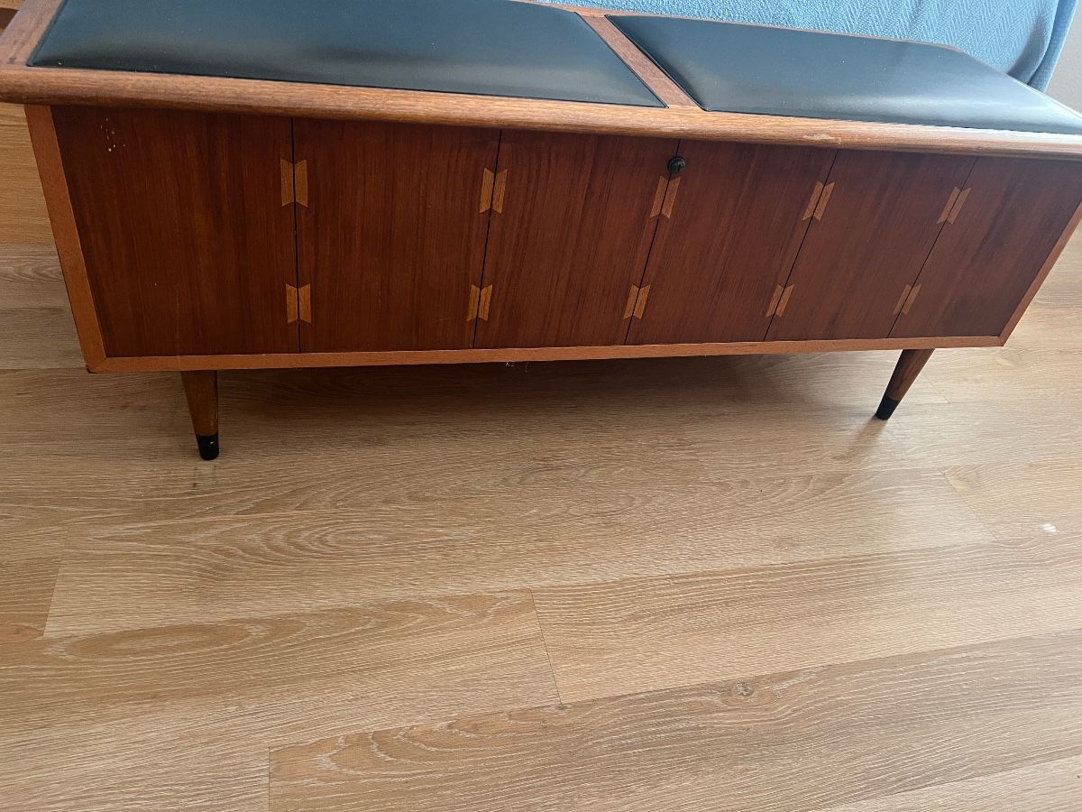 VINTAGE CEDAR CHEST
