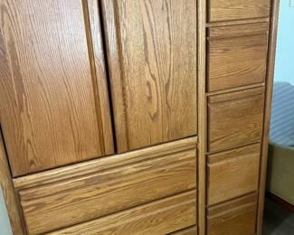 OAK CHEST - GREAT STORAGE