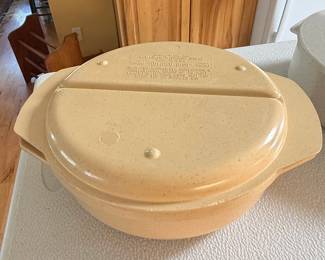 Regal Ware Microwavable Casserole and Divided Dish Set