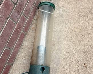 Droll Yankees Tube Bird Feeder
