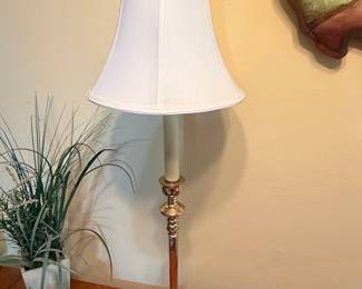 Traditional Brass Candlestick Table Lamp