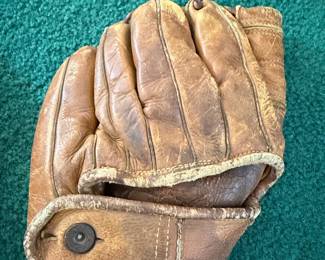 Vintage Spalding Baseball Glove