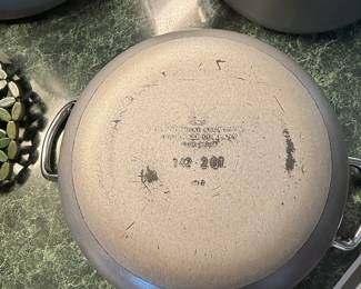 Commercial Aluminum Cookware Company 2-Quart Casserole Pan