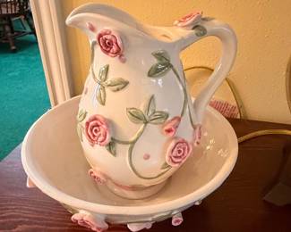 Burton & Burton Rose Wash Basin and Pitcher Set