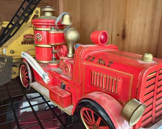 Modern Toys (MT) F.D. No. 7 Tin Litho Fire Engine