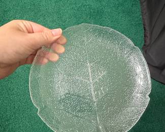 Vintage Arcoroc France Aspen Leaf Glass Plate