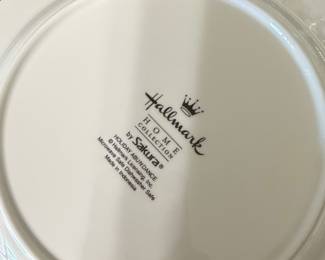 Sakura Hallmark Home Collection Holiday Abundance Plate