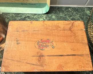 Pilgrim Art Box