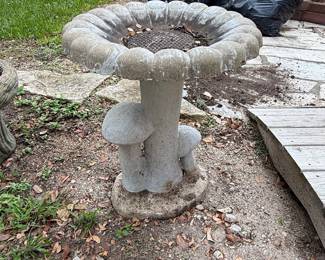 Cast Concrete Mushroom Motif Birdbath