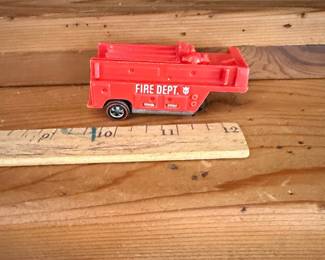Hot Wheels Redline The Heavyweights Fire Engine
