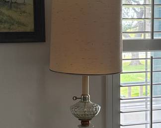 Vintage Oil Lamp Style Table Lamp