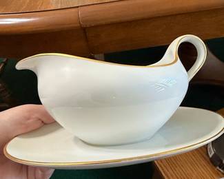 Seltmann Weiden Bavaria Gravy Boat with Attached Underplate