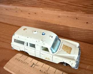 Vintage Matchbox Lesney No. 3 Mercedes-Benz Binz Ambulance