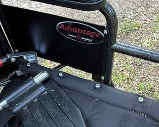Everest & Jennings Advantage Wheelchair