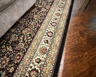 Rug is like new condition no pets