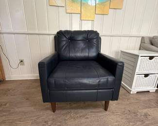 Trevin Stationary Chair by Best Home Furnishings model C38Trevin