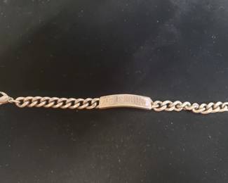 198  Lot 282  Sterling silver link bracelet